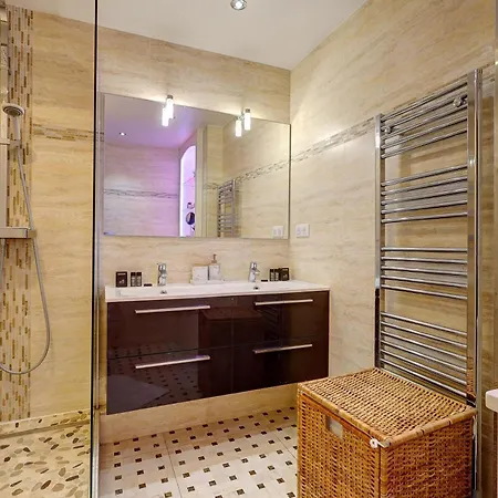 L'ideal Luxe Et Terrasse Pres De Republique Apartament Paryż